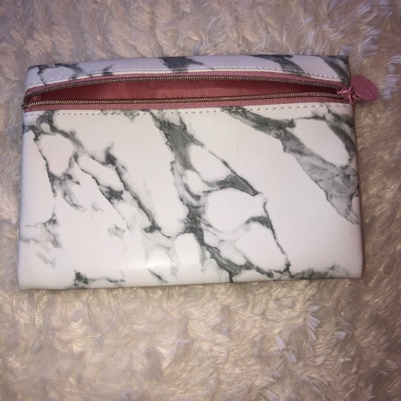 2 Ipsy makeup bags! - Picture 2 of 3